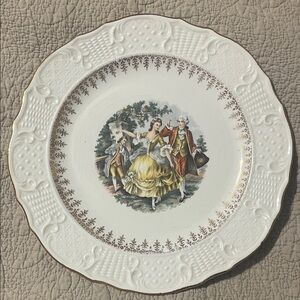 Elegant Vintage Decorative Plate